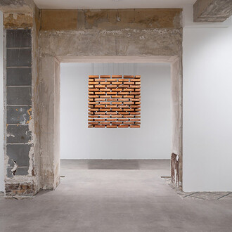 Jorge Macchi, Navigation privée, vue de l'exposition. Avec l’aimable autorisation de la Galleria Continua