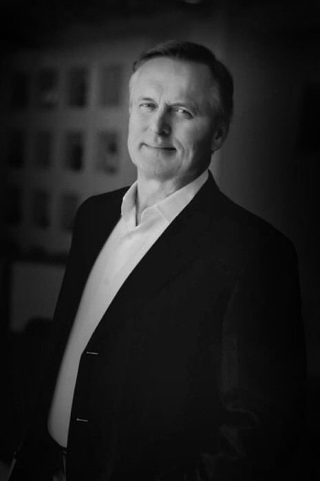 John Grisham. La escritura puede ser un proceso intuitivo y espontáneo o, por el contrario, metódico y estructurado, dependiendo del estilo personal de cada autor