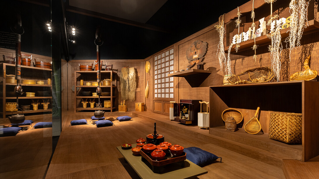 Japão. Festas e rituais, vista da exposição. Cortesia da Fundação Oriente