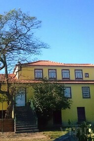 Casa de Camilo Castelo Branco, em Vila do Conde, Portugal. Na via láctea contrastiva da sua ficção, evidenciam-se algumas coordenadas com destaque para a que aqui me ocupará: o desconstrucionismo avant la lettre