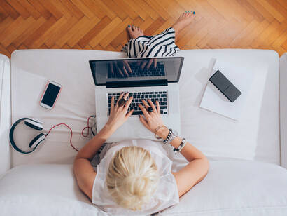 La teoría de los 6 grados de separación dice que en seis contactos puedo estar conectada con Barak Obama, Angelina Jolie o el CEO de Apple