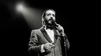 Willie Colón en una presentación en Nueva York, Estados Unidos, 1982. Con la partida de Colón, la salsa pierde a uno de sus arquitectos mayores y el Bronx a su hijo más sonoro
