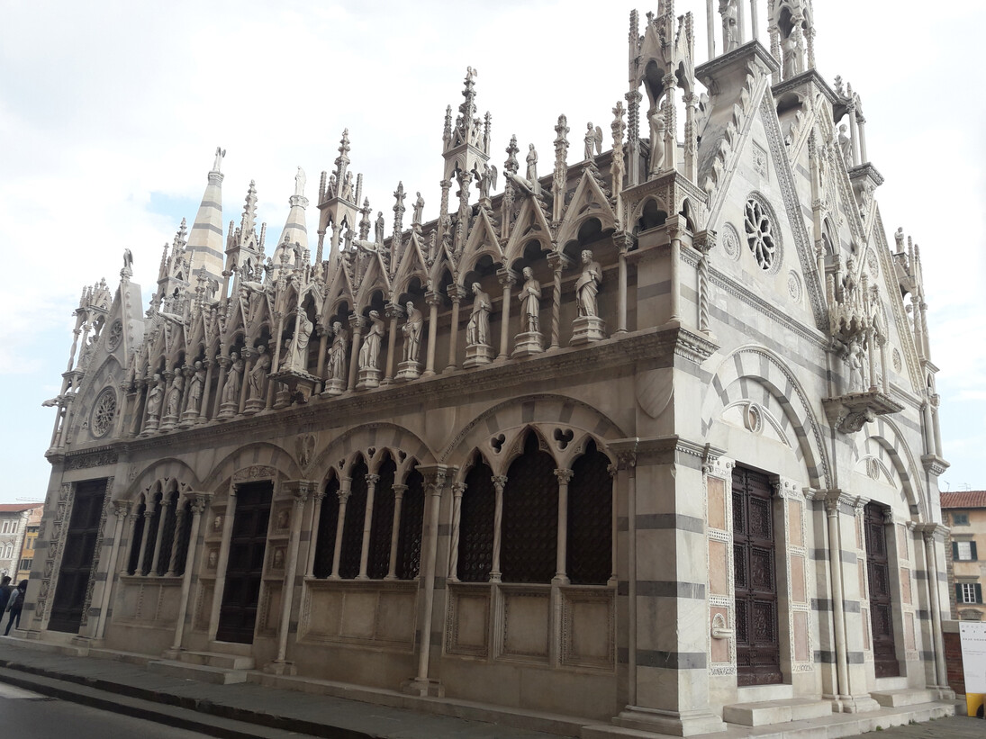 Vista della Chiesa della Spina