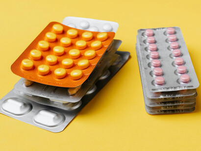 Blísteres de medicamentos apilados