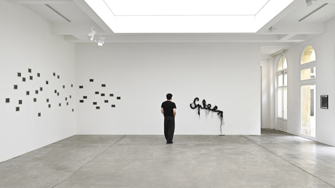 Annette Messager, Histoires des oreillers, exhibition view. Courtesy of Marian Goodman Gallery