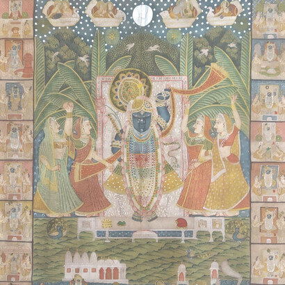 Un arazzo di devozione, dove la presenza divina di Shreenathji si connette con le anime dei suoi devoti