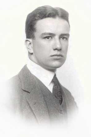 Buckminster Fuller (1895-1983),  entwickelte aber auch ein neuartiges mathematisches System namens Synergetik