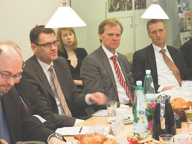 Hans Brask, BDF Director, Thomas Bustrup, Deputy Director General of the Confederation of Danish Industry, Per Jørgensen, Director at Rambøll (Oil and Gas), John Finnich Pedersen, Director of Communication at Siemens, and Per Carlsen, Danish Ambassador to Latvia, on Baltic Sea region priorities