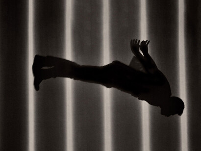 Amy Arbus, Falling, hands up, 2026. Courtesy of the Schoolhouse Gallery