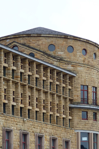 Luis Moya Blanco (1904-1990), Universidad Laboral (collège technique) de Gijón
