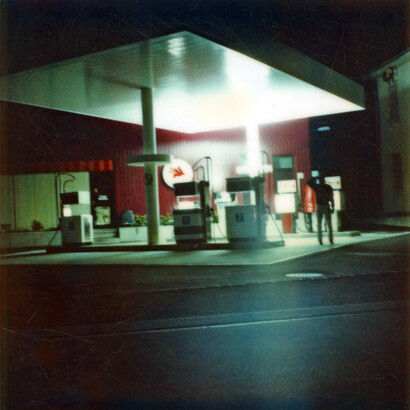 Edo Bertoglio, Gasoline is plenty, New York, 1986, Archival pigment print, Edizione 1 di 5, 40 x 40 cm
