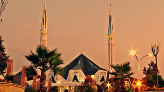 Located in Akçakoca, Düzce, Turkey, the Central Mosque blends traditional Turkish design with modern architectural principles photo by Mustafa Kemal Genç
