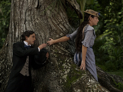 Una scena del film L'amore ai tempi del colera