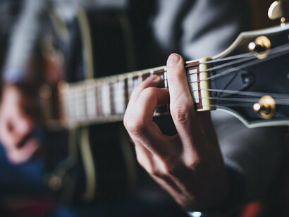 Rosa Balistreri si definì “un’attivista con la chitarra”, si fece voce degli oppressi, degli ultimi, dei dimenticati