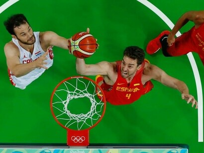 España sufre contra Croacia