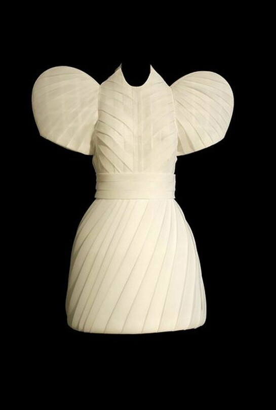 Dome 2, 2010, (Cotton organdy), Dice Kayek, Courtesy of Dice Kayek Archive, Istanbul Contrast Collection, Photo: Dice Kayek Archive