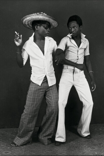 Ambroise Ngaimoko, Euphorie de deux jeunes gens qui se retrouvent, 1972, Gelatin silver prints, 27 x 27 cm, Courtesy Magnin-A, Paris © Ambroise Ngaimoko, Photo © André Morin