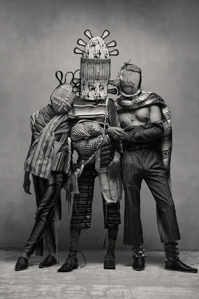 Pieter Henket, La familia, from the series Birds of Mexico city (detail), 2021. Courtesy of Bildhalle Gallery