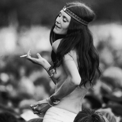Una ragazza al festival dell'Isola di Wight