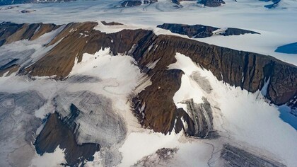 La tundra artica: montagne e ghiacci