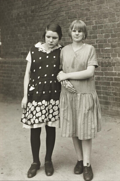 August Sander, Bambine cieche, ca. 1930-1931