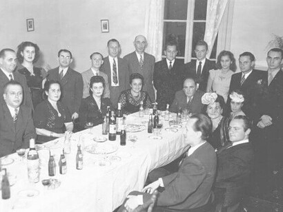 Inmigrantes de origen judío-polaco reunidos en la ciudad de San José. Foto: Museo Judío de Costa Rica