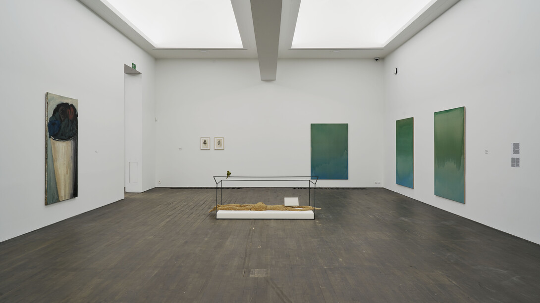 Various artists, Presents, private donations to S.M.A.K, exhibition view. Courtesy of S.M.A.K