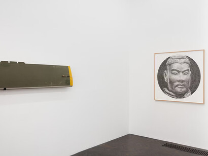 Evariste Richer, It’s gonna rain, vue de l'exposition. Avec l'aimable autorisation de Meessen