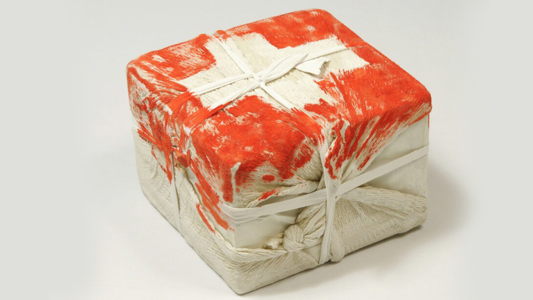 Incomplete Flags. Courtesy of Galleria d’arte Contini