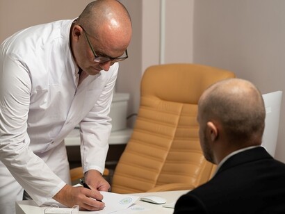  ChatGPT può migliorare la comunicazione medico-paziente, semplificando termini medici complessi e facilitando la comprensione