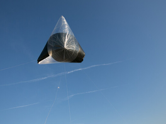 Tomás Saraceno. Becoming Aerosolar