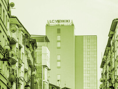 Montevideo mantiene sus edificios antiguos y ver crecer los más modernos, Uruguay