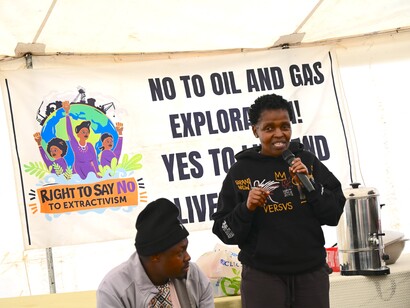 Nonhle Mbuthuma & Cromwell Sonjica at political education workshop, Sigidi, 2026 @ Ashish Kothari