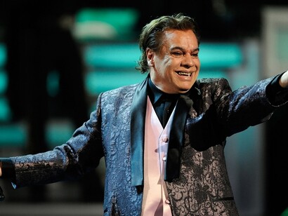 Juan Gabriel during a concert