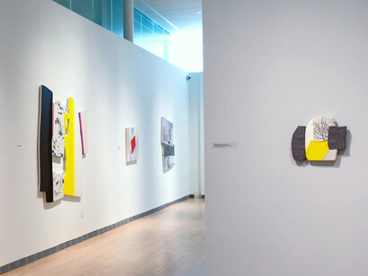 Leslie Smith III, Leave your baggage at the door, exhibition view. Courtesy of Chart