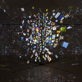 Sarah Sze, Pictures at an exhibition, exhibition view. Courtesy of Gagosian Gallery