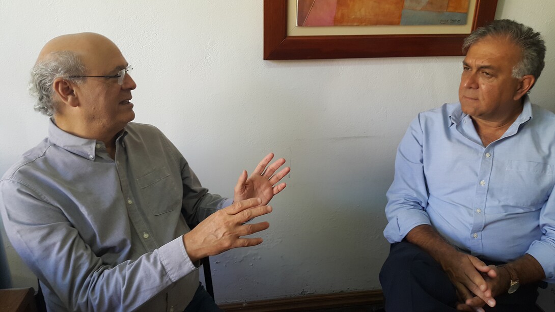  Carlos Fernando Chamorro entrevistado por Jaime Ordóñez. © Periodista Jorge Araya