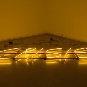 Nasan Tur, Crisis, 2014, Neon, transformers, steel, electric cables 170 x 600 cm / (66⅞ x 236¼ in) Edition 1 of 3 + 1 AP, Image courtesy of the artist and Blain|Southern. Photo: Nasan Tur, 2015
