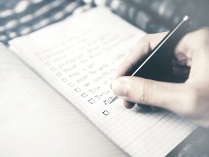 Los lectores comprenden mejor el texto cuando las ideas están convenientemente enlazadas