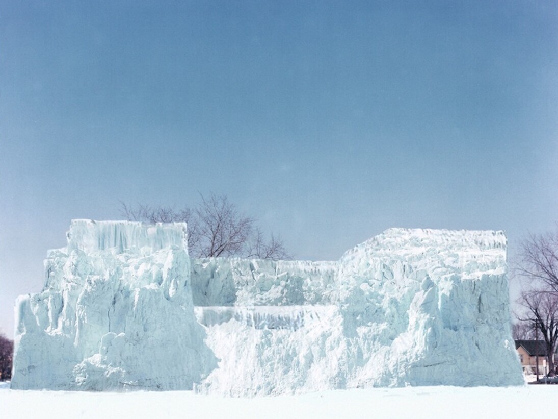 Gianni Pettena, Minneapolis, 1973. Fotografia, 42 x 36 cm. Courtesy of Galleria Giovanni Bonelli 