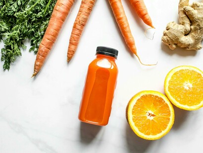 Succo di frutta. Prodotti dolciari 'senza zucchero aggiunto': conosci i rischi dietro queste diciture ingannevoli