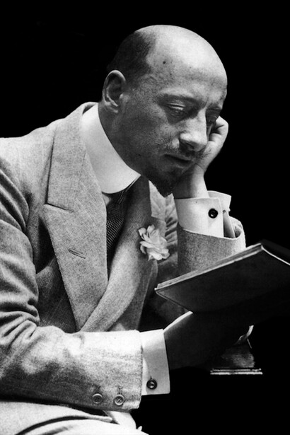 Gabriele d'Annunzio nel 1904 (circa)