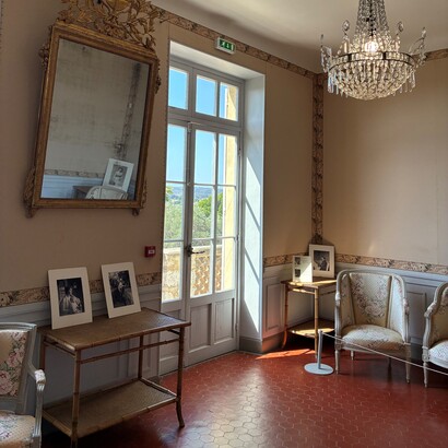 Soggiorno, casa-museo di Renoir a Les Collettes, Cagnes-sur-Mer, Francia. Foto di Flavius Roversi