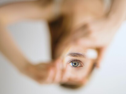 Mirándose el ombligo