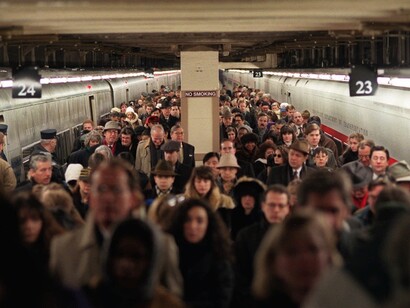 Estación de metro atestada