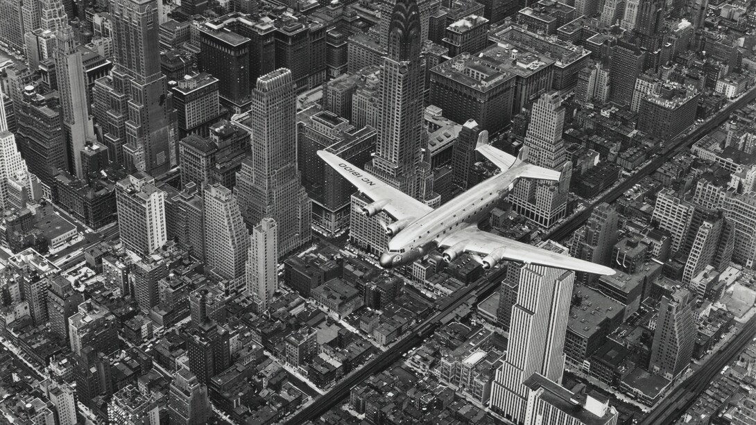 Margaret Bourke White, Aereo sorvola New York