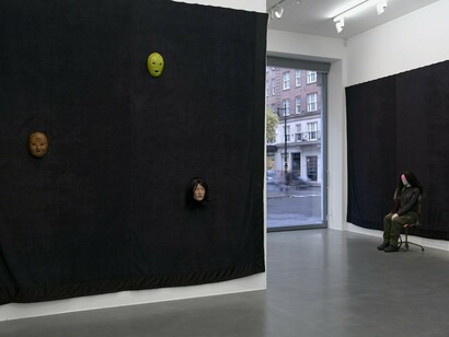 Mai-Thu Perret. Zone, Exhibition view. Courtesy of Simon Lee Gallery 