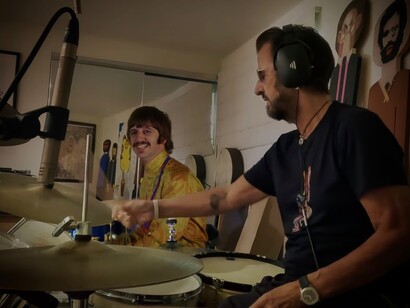 Paul McCartney, George Harrison e Ringo Starr reuniram-se em 1995 para trabalhar no projeto The Beatles Anthology, incluindo "Now and Then"