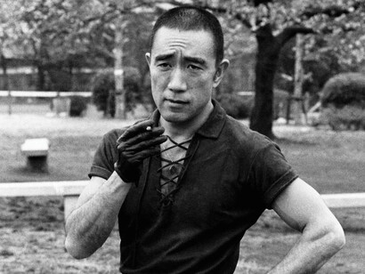 Mishima voleva fare della sua vita uno spettacolo dal finale sensazionale