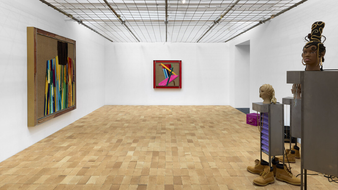 Alvaro Barrington, 92-01 in livin color, exhibition view. Courtesy of Emalin